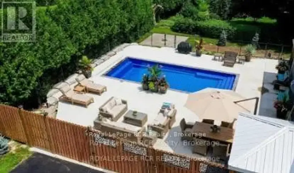 144 Loucks Lane, Chatsworth